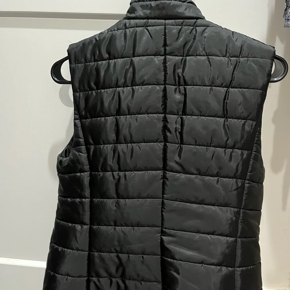 Black vest - Picture 2 of 3